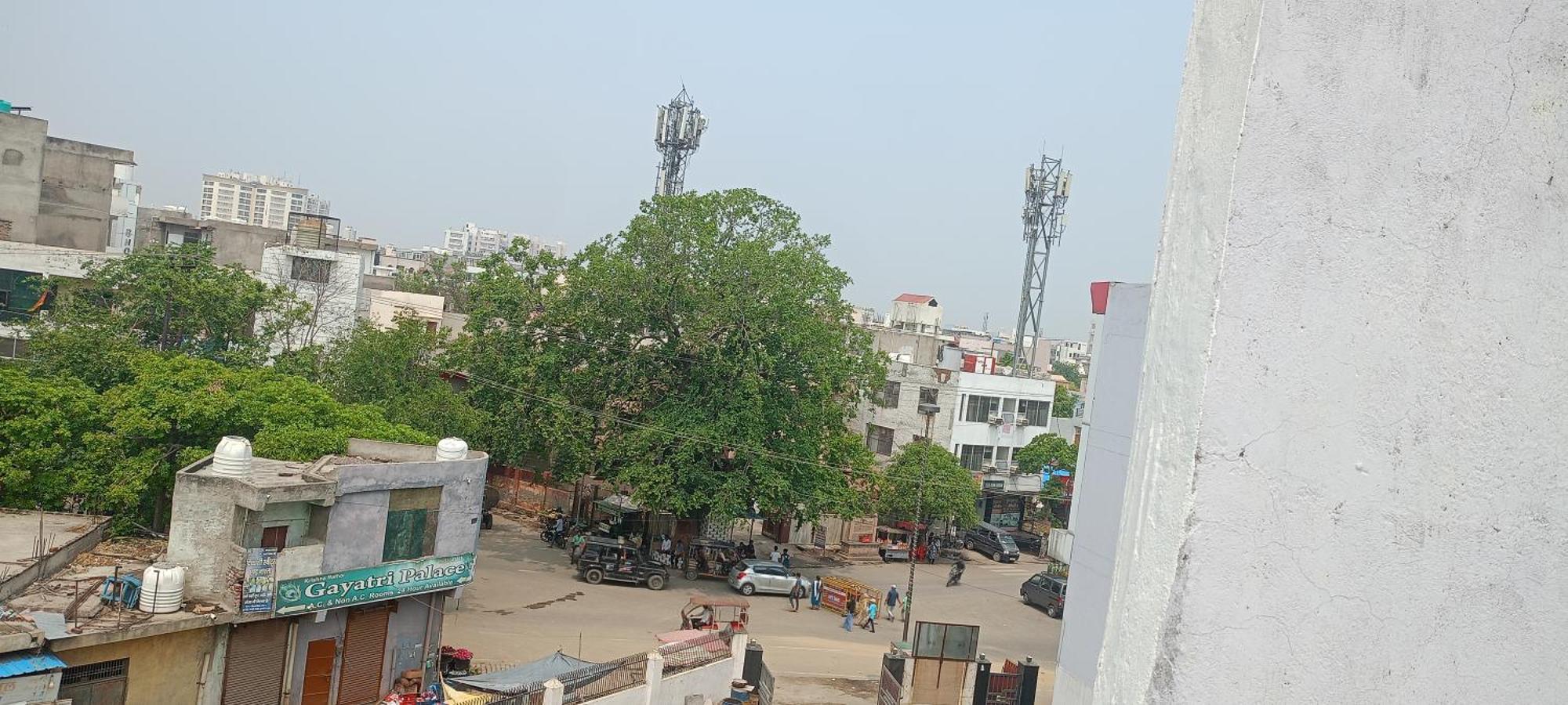 New Gayatri Palace Near Prem Mandir Vrindavan Exterior photo